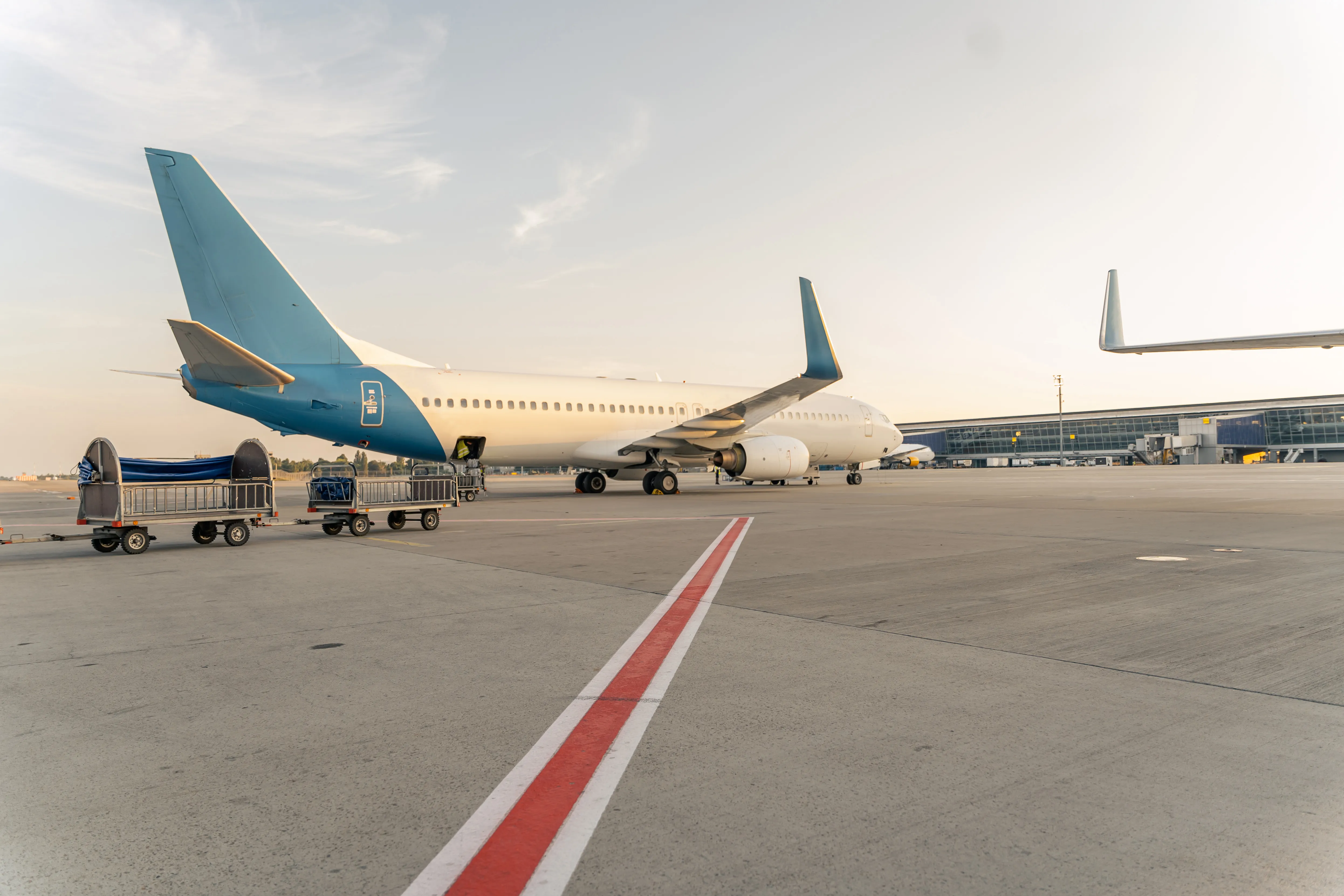 Dehradun to Jollygrant airpot taxi